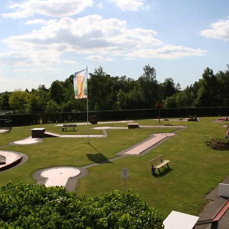 Pension / Gaststaette Zum Minigolfplatz Versmold Bagian luar foto