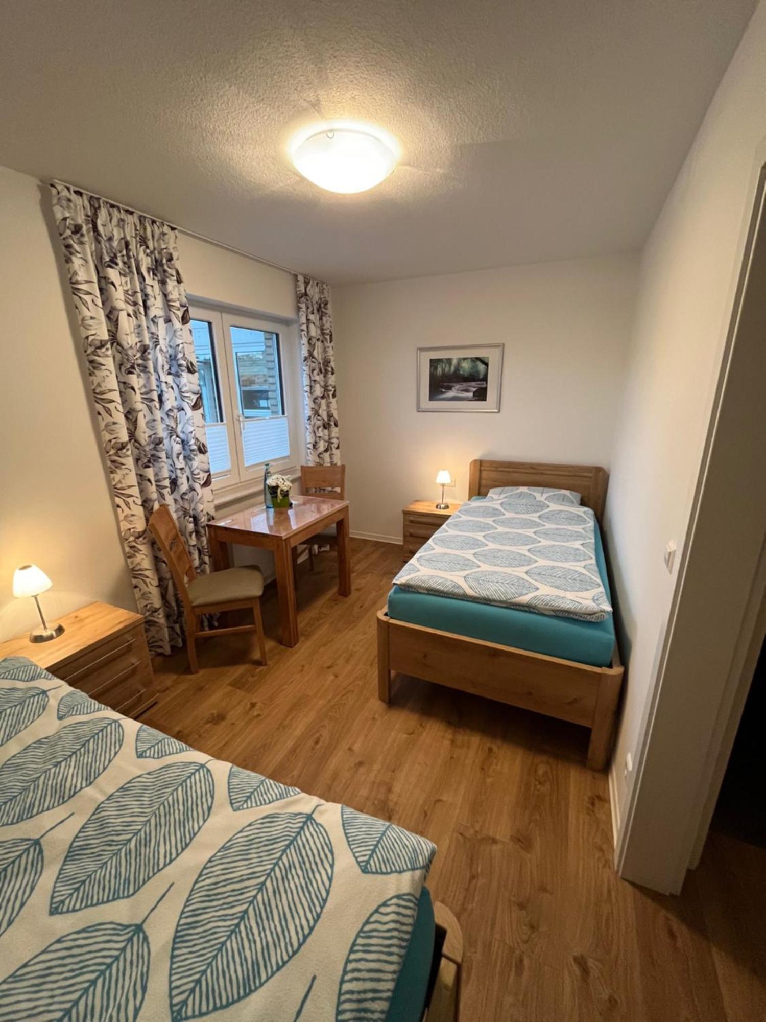 Pension / Gaststaette Zum Minigolfplatz Versmold Bagian luar foto